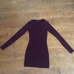 long sleeve dress in burgundy